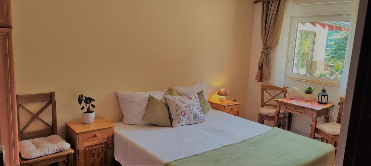 Gorski Widok Karpacz Apartamenty I Pokoje- Salon Kominkowy Extérieur photo